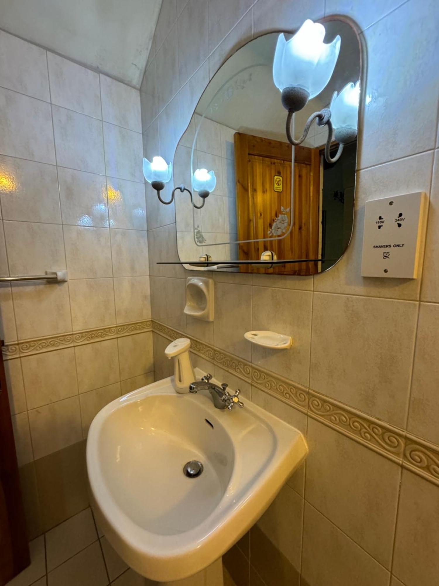 Tal-Bir Farmhouse Hotel Nadur Bagian luar foto