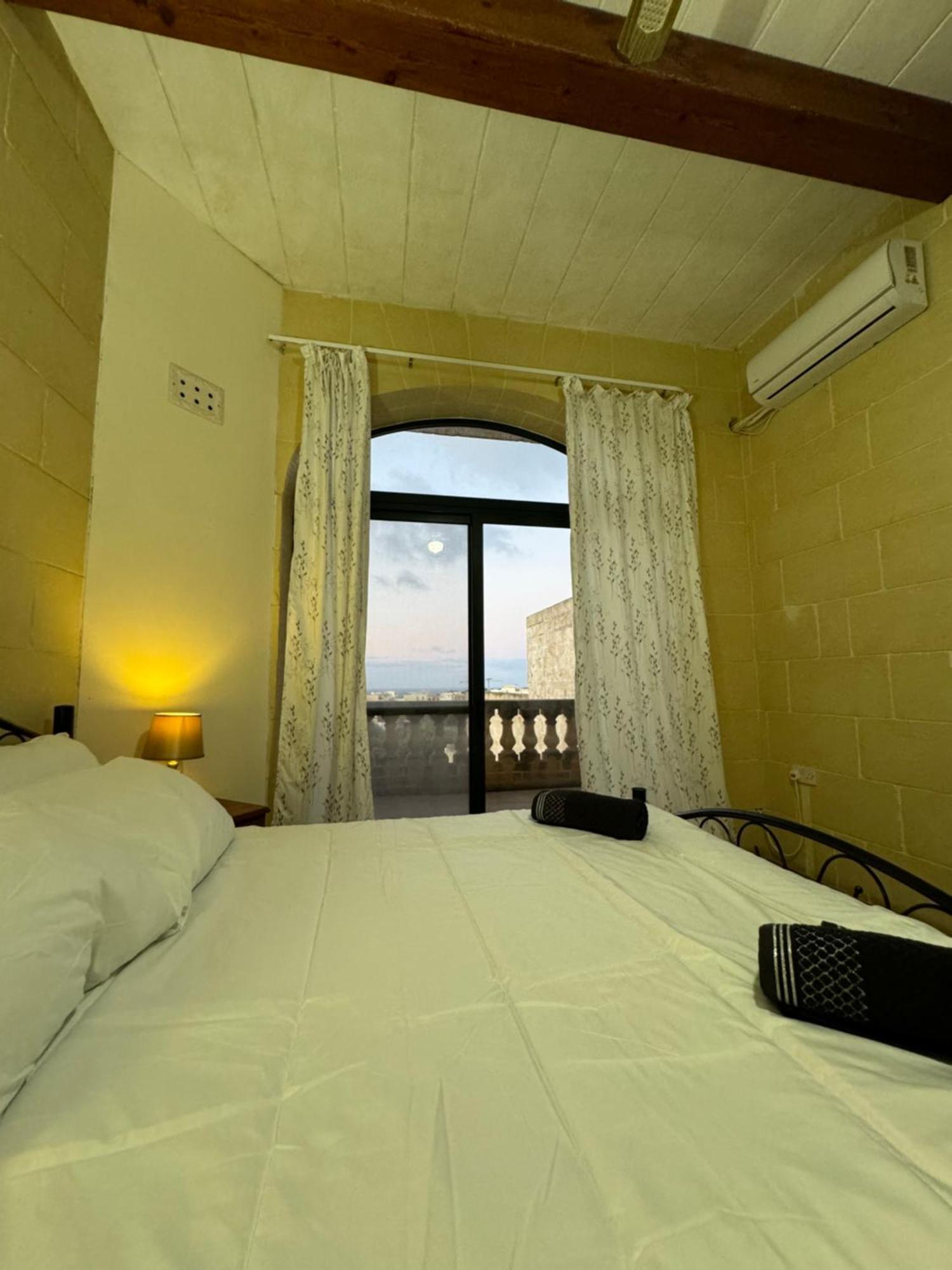 Tal-Bir Farmhouse Hotel Nadur Bagian luar foto
