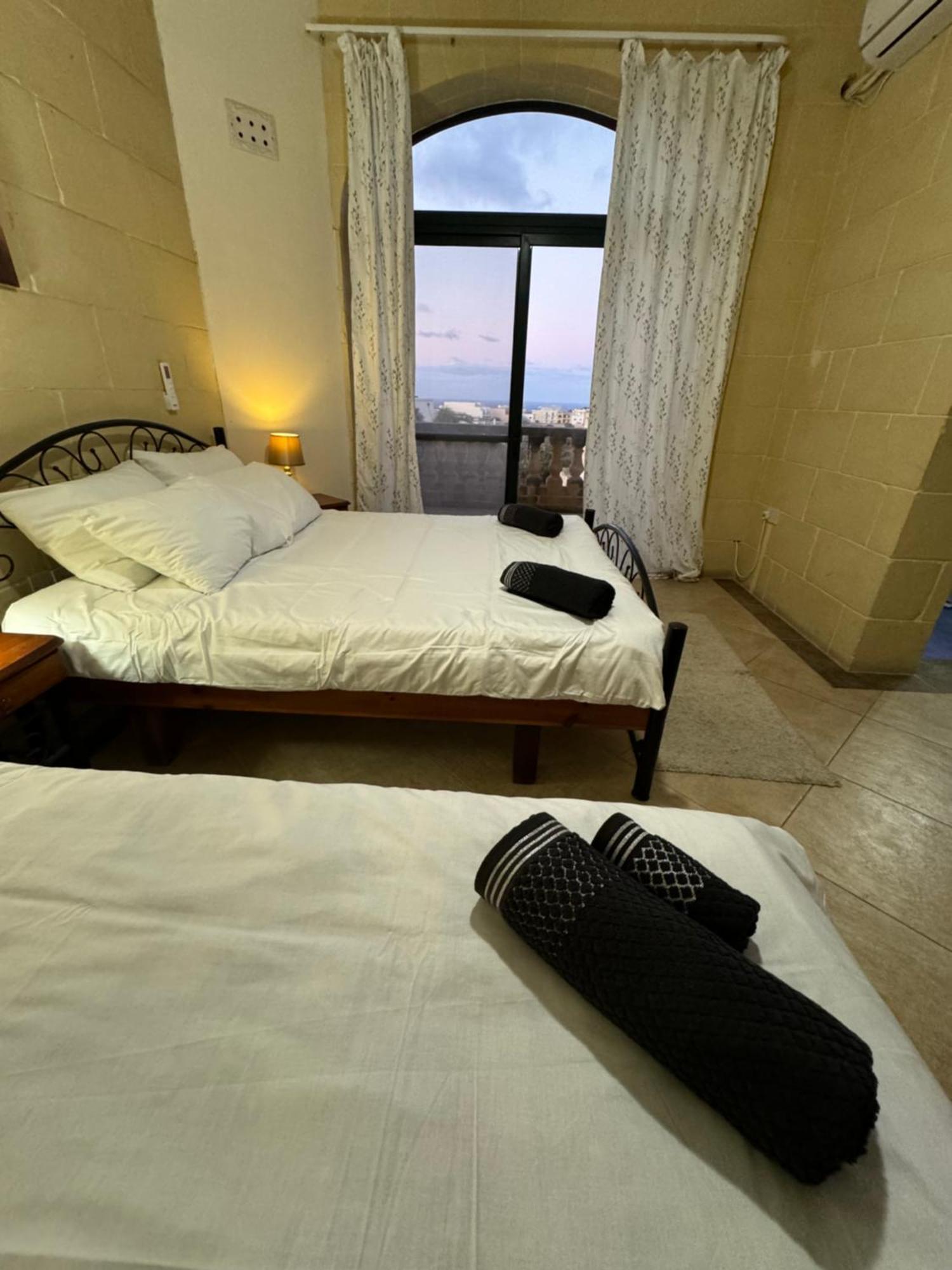 Tal-Bir Farmhouse Hotel Nadur Bagian luar foto