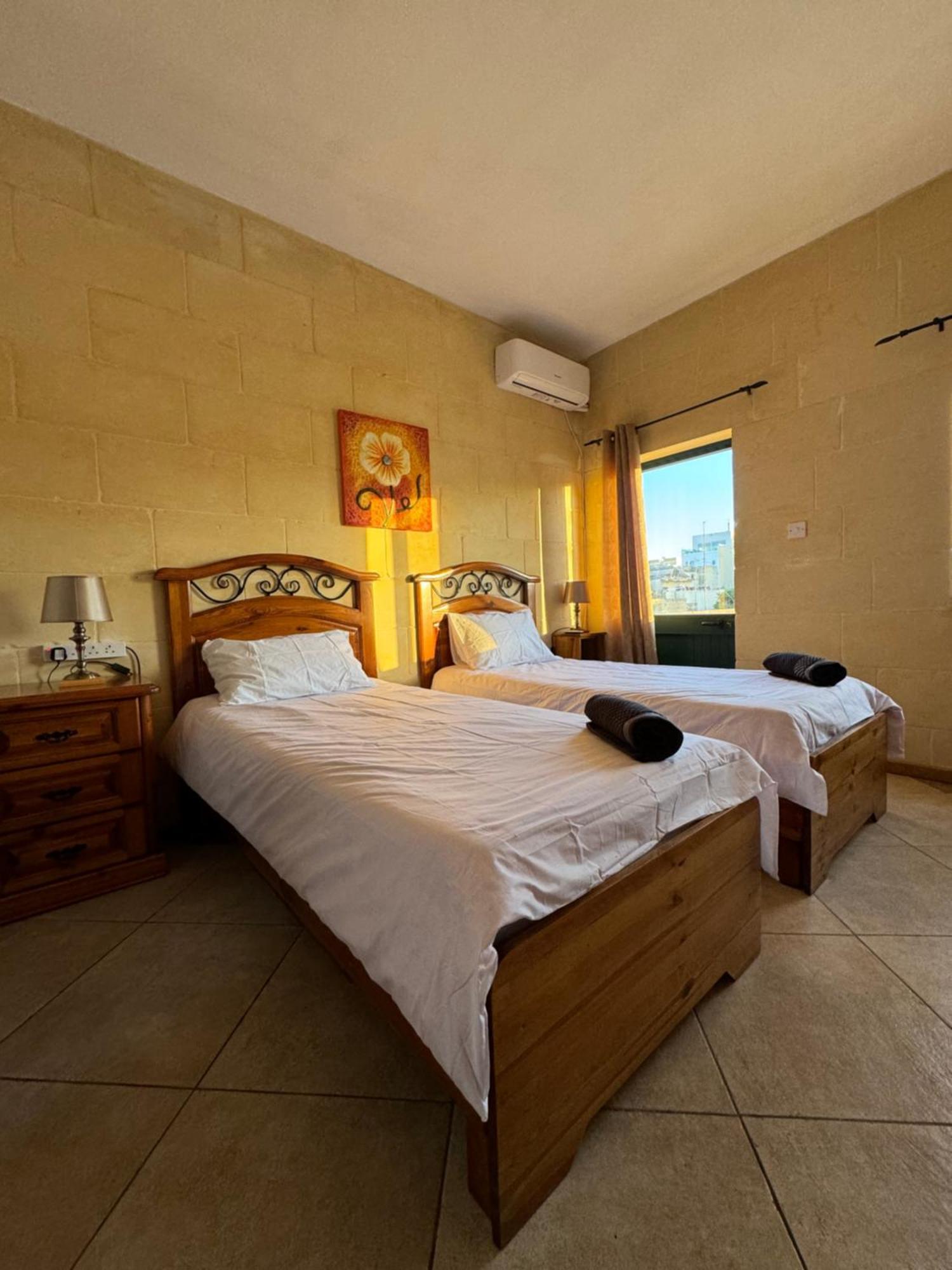 Tal-Bir Farmhouse Hotel Nadur Bagian luar foto
