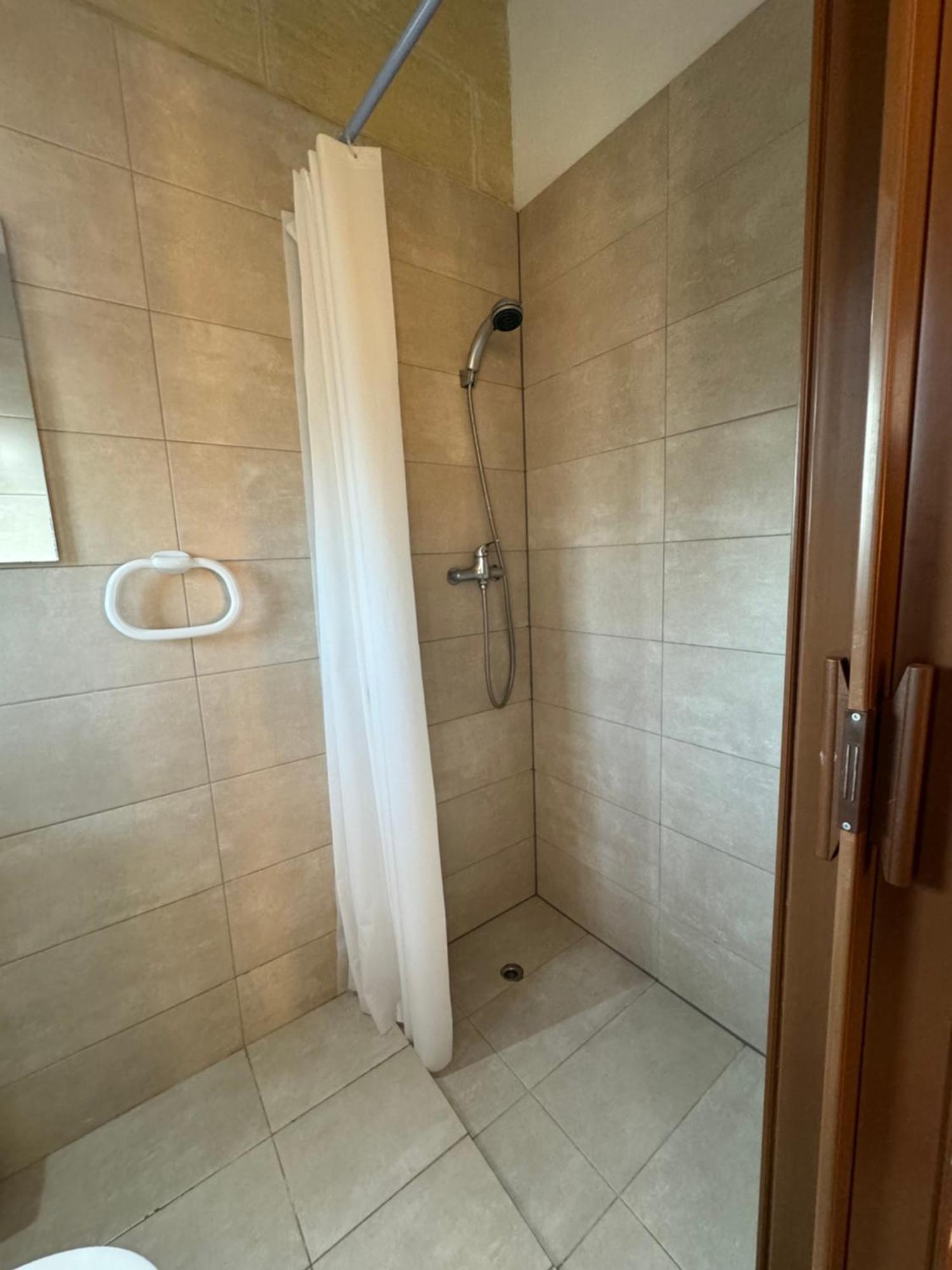 Tal-Bir Farmhouse Hotel Nadur Bagian luar foto