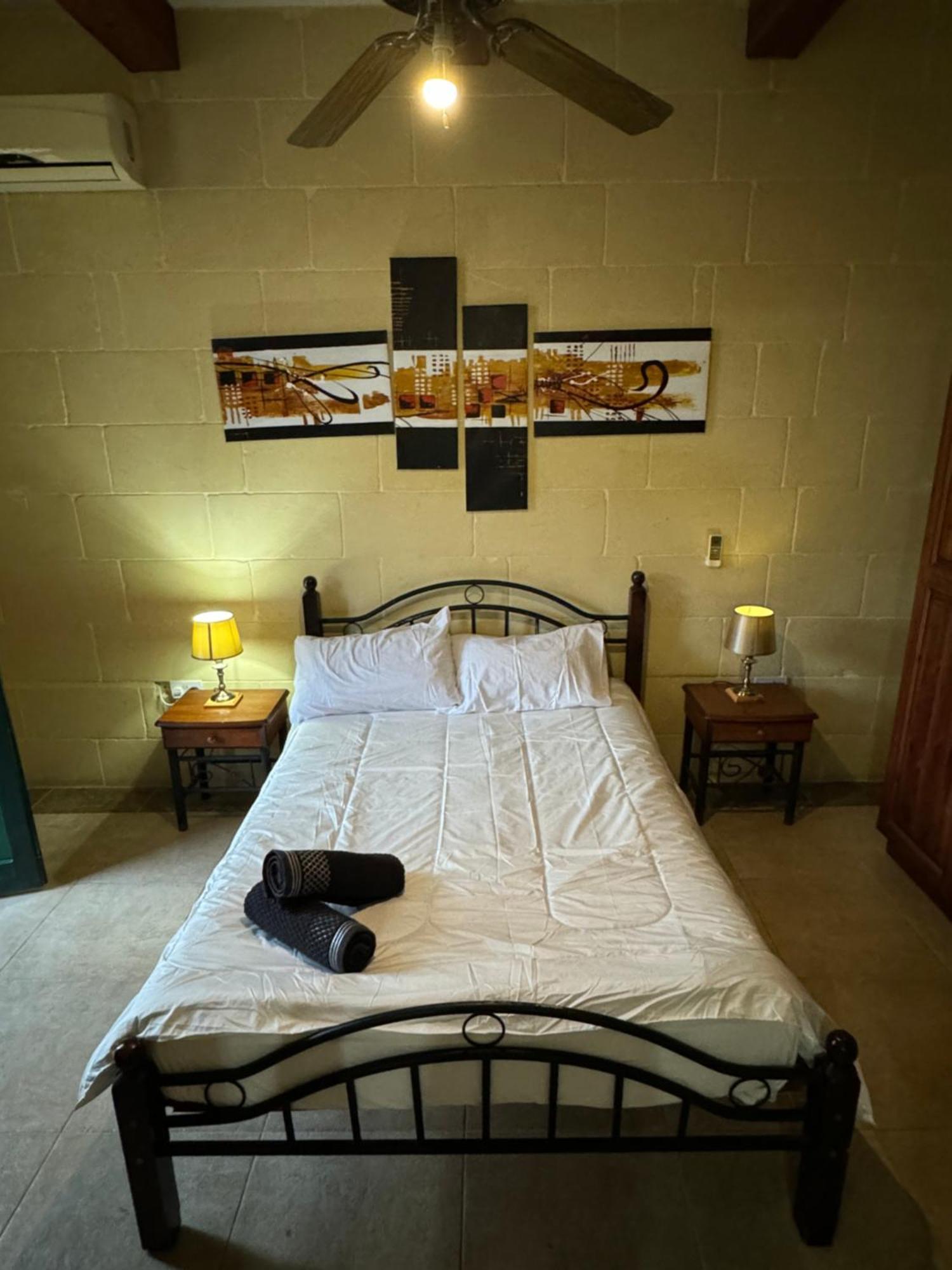 Tal-Bir Farmhouse Hotel Nadur Bagian luar foto