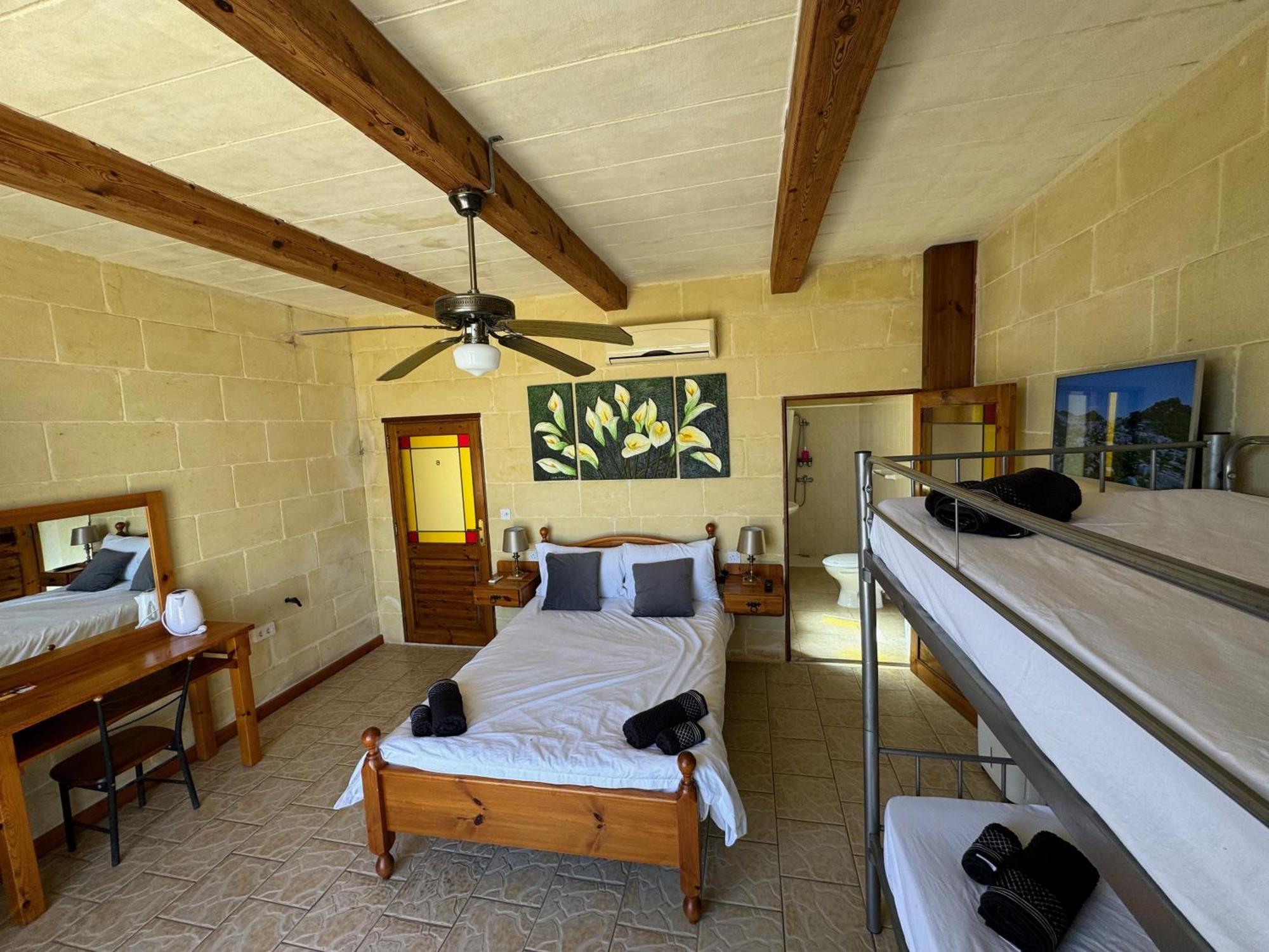 Tal-Bir Farmhouse Hotel Nadur Bagian luar foto